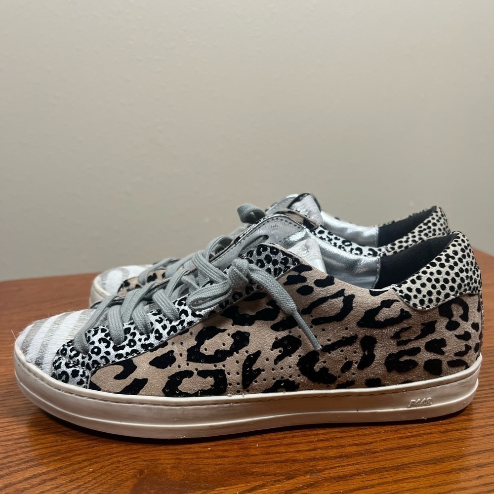 P448 John B Animal Print Sneakers Size 37